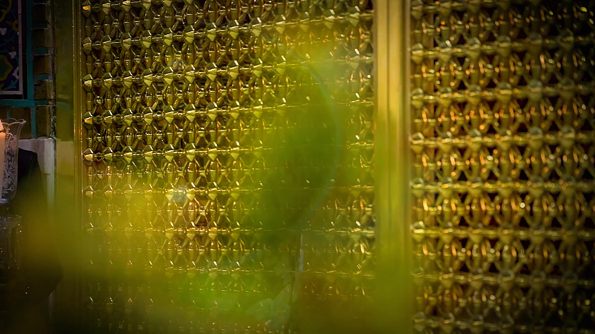 نماهنگ &quot;من الغریب الی الح...