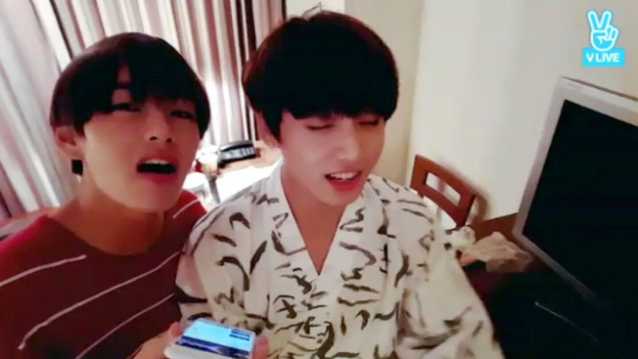 BTS لایـو تهیـونگ به همـراه جو...