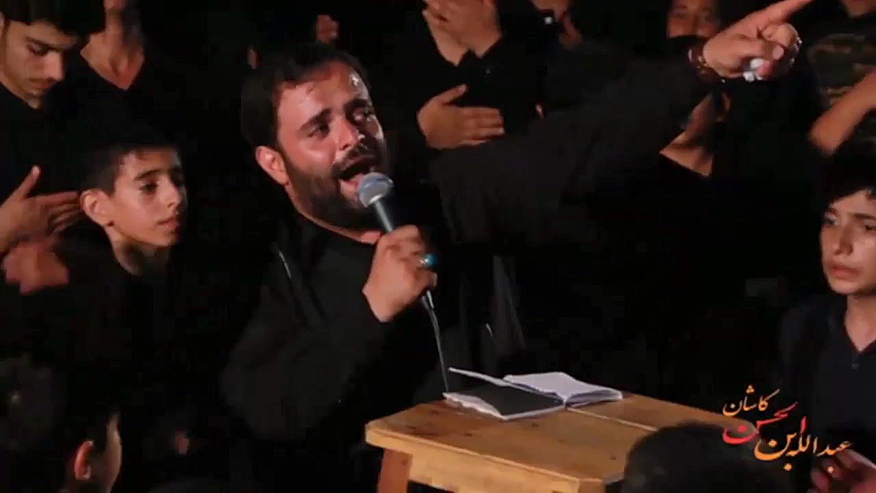 شب عاشورا مداحی بسیار زیبا حاج...