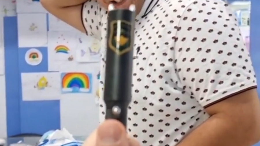 شوکر باتوم رنگین کمان