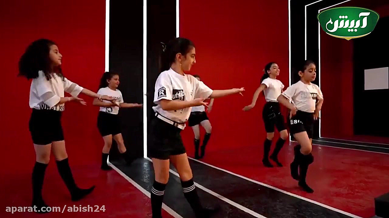 خوشحالی یعنی در هر دست یک محصو...