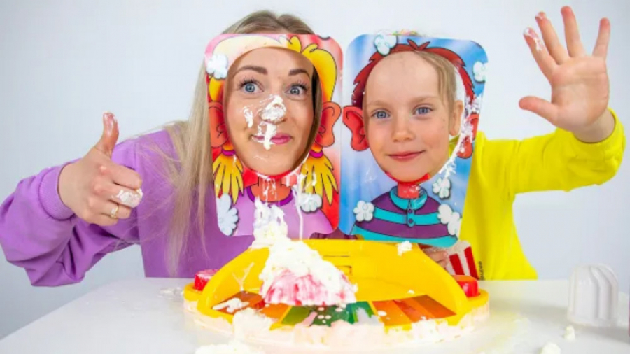 بازی و چالش خنده دار گبی و الک...