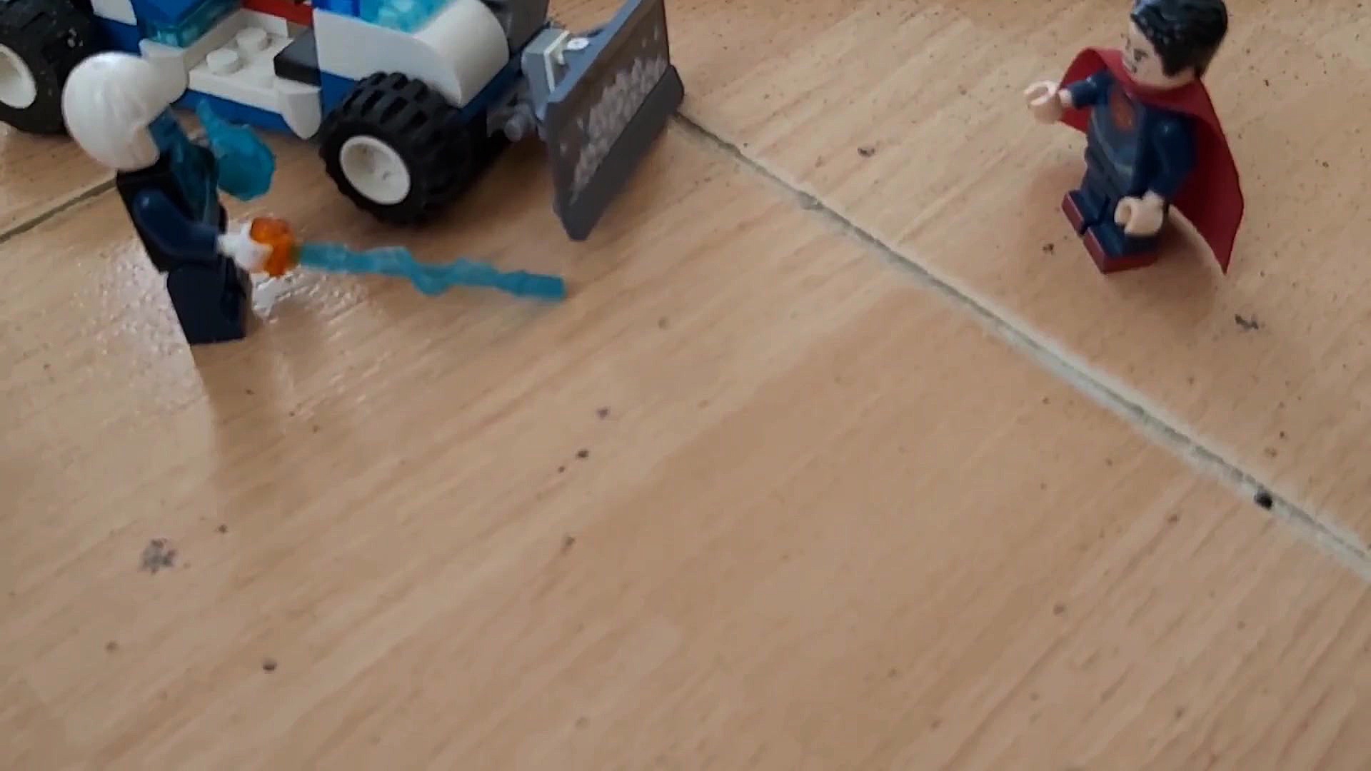 لگو لیگ عدالت فصل اول قسمت دوم