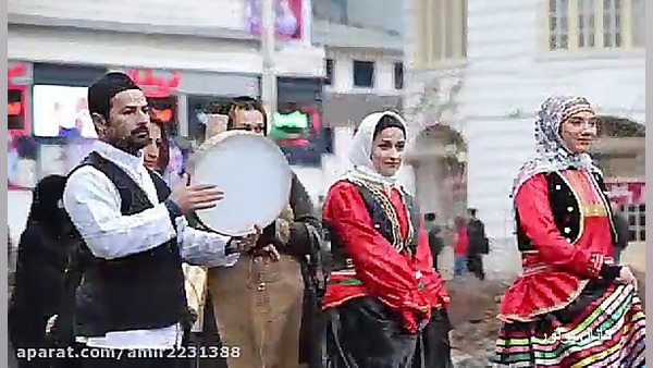 رقص خیابانی در رشت