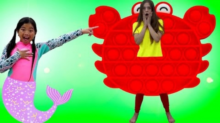 اسباب بازی های اِما و اِلی قسم...