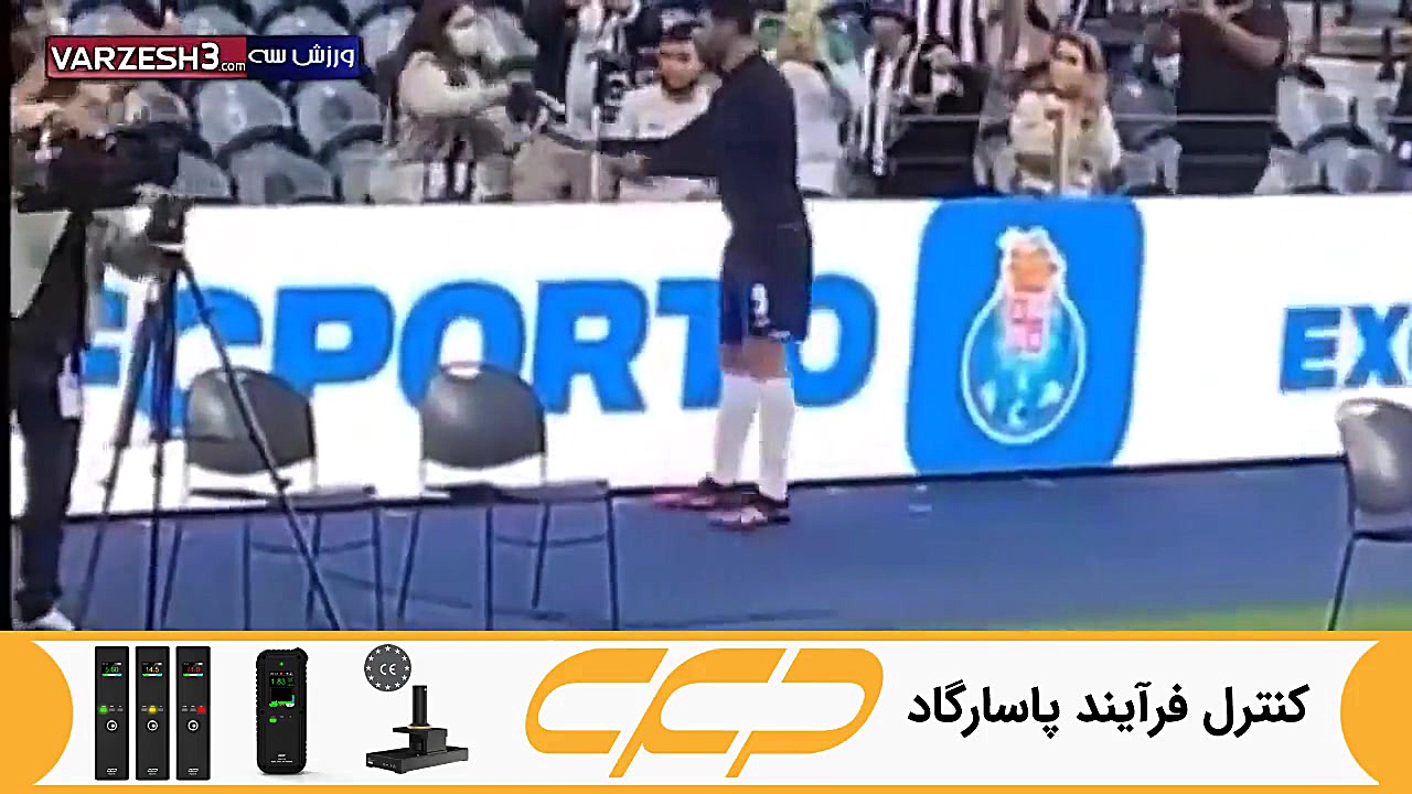 اهدای پیراهن مهدی طارمی به هوا...