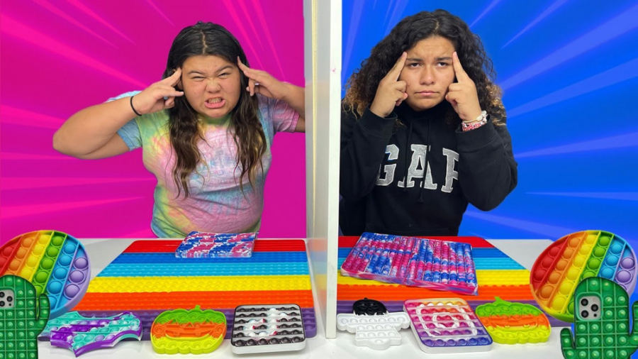 حدس زدن فیجیت ها با مری و ایزی