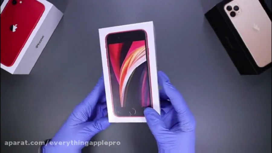 آنباکس گوشی آیفون se 2020