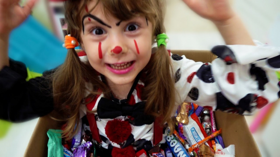 ایوا  ماجرای هالوینی