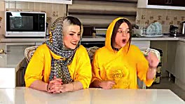 پارمیس و مادرش