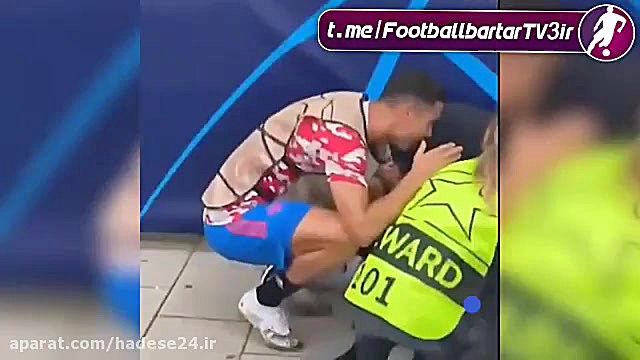 فیلم ضربه محکم رونالدو به مامو...