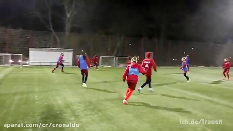 تمرین تیم فوتبال زنان بایرن مو...