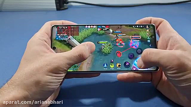 تست بازی موبایل در گوشی های گل...