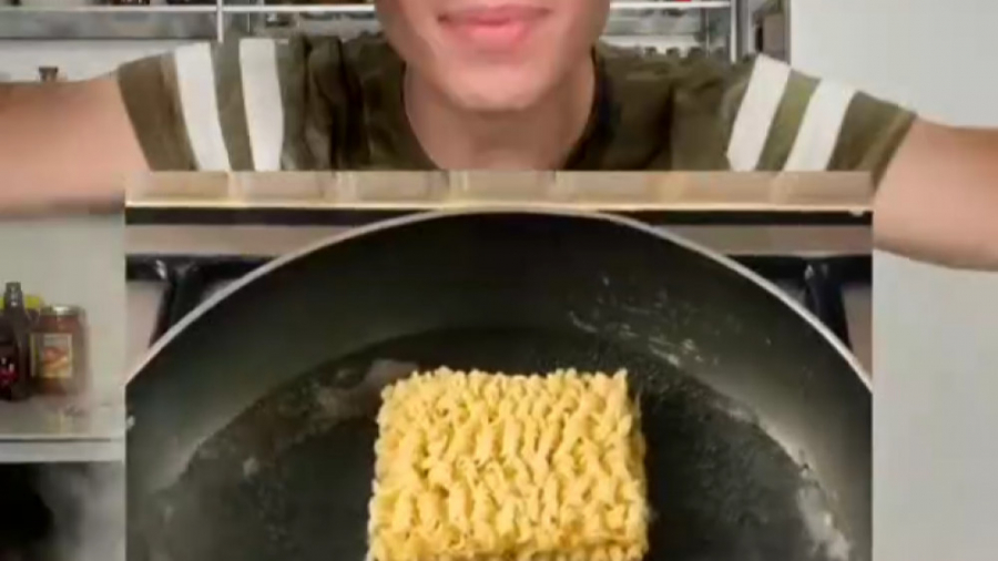 آموزش درست کردن نودل خوشمزه!!