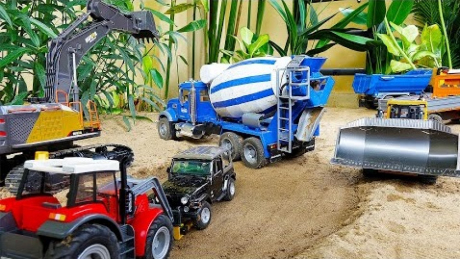 بازی با اسباب بازی ماشین بازی...