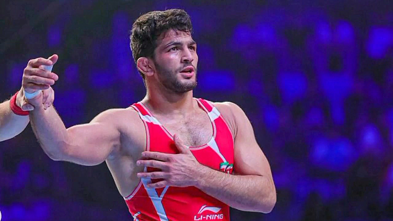 کلیپ کشتی حسن یزدانی در مقابل...