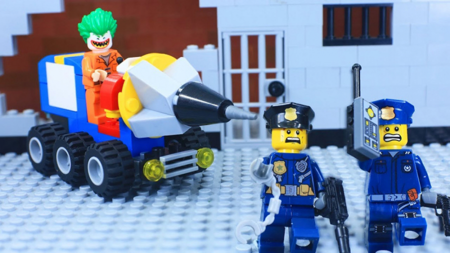 انیمیشن لگو جوکر    فرار از زن...