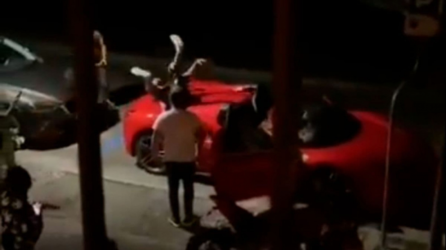 وضعیت عجیب آرتور ویدال در خیاب...