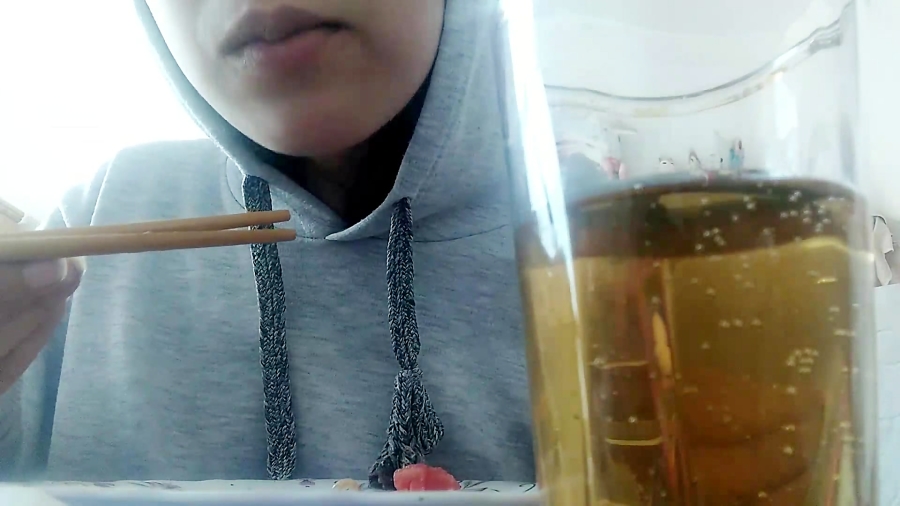 چالش غذا خوردن