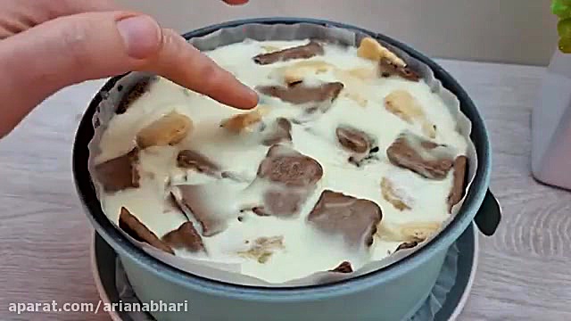طرز تهیه کیک موزی ساده و خوشمز...