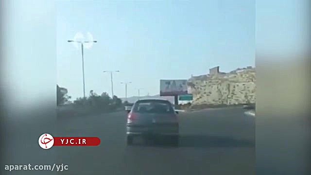 حرکت عجیب و باورنکردنی راننده...