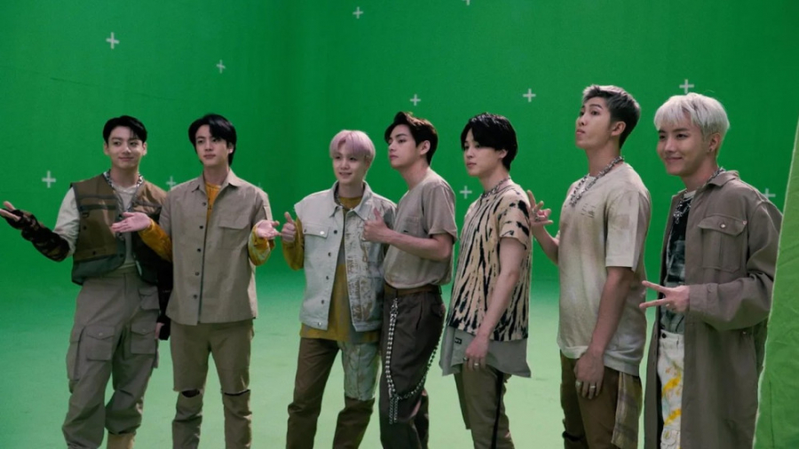 پشت صحنه ی ساخت موزیک ویدیوی &...