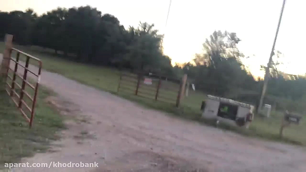 برخورد قطار با چند خودرو در او...