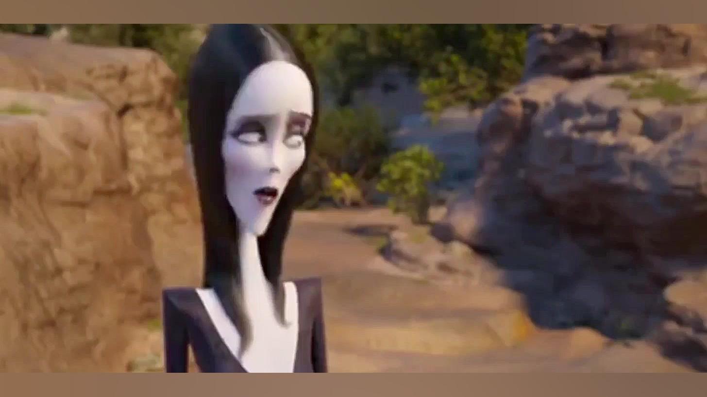 خانواده آدامز النا سفری