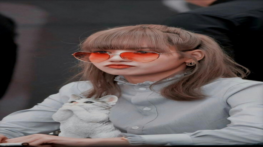 گریه کردن لیسا&times; &times;