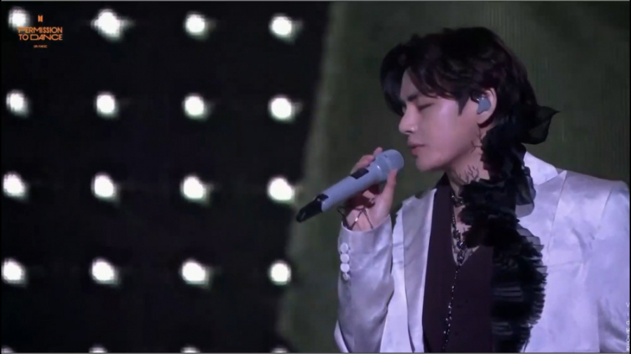 BTS  Blue Gray کنسرت انلاین &l...