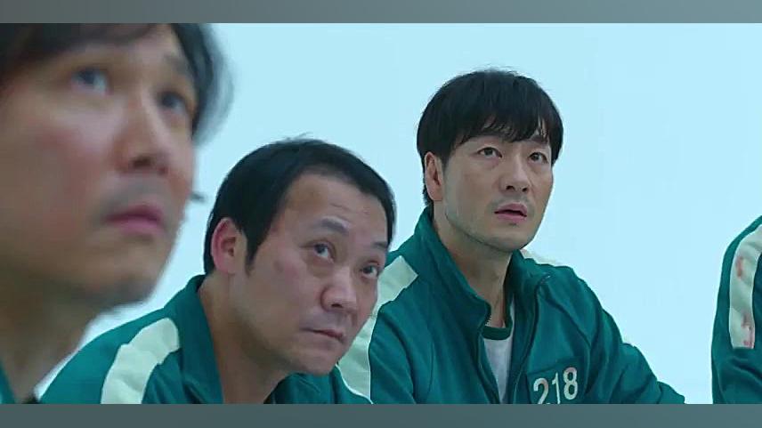 فیلم بازی ماهی مرکب فصل ۱ قسمت...