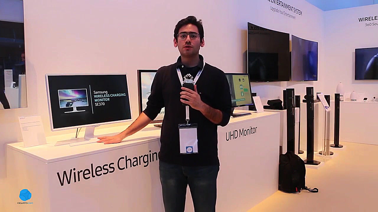 نگاه نزدیک به مانیتورهای سامسو...