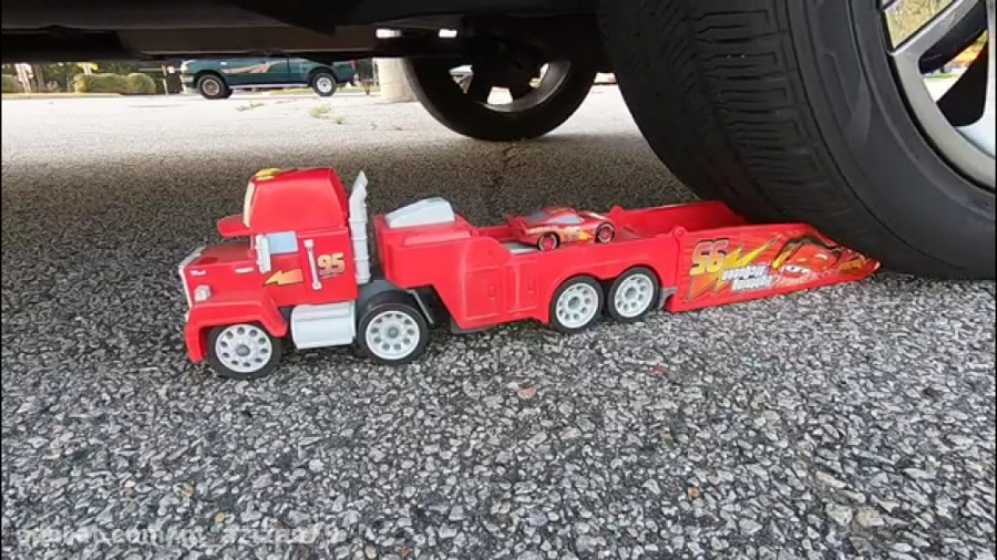 رد شدن از روی اجسام با ماشین...