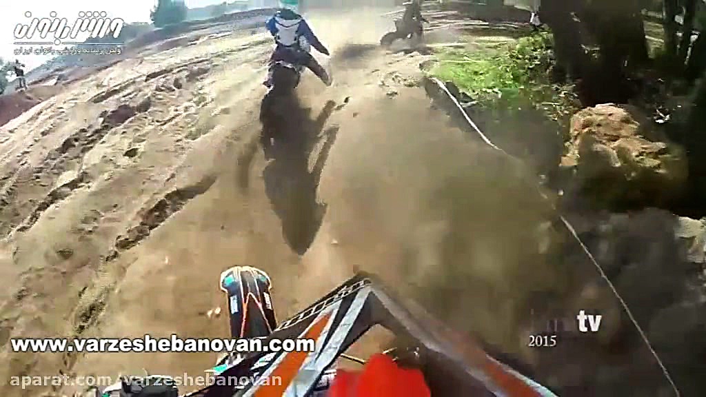دختر موتور سوار نوجوان قهرمان...