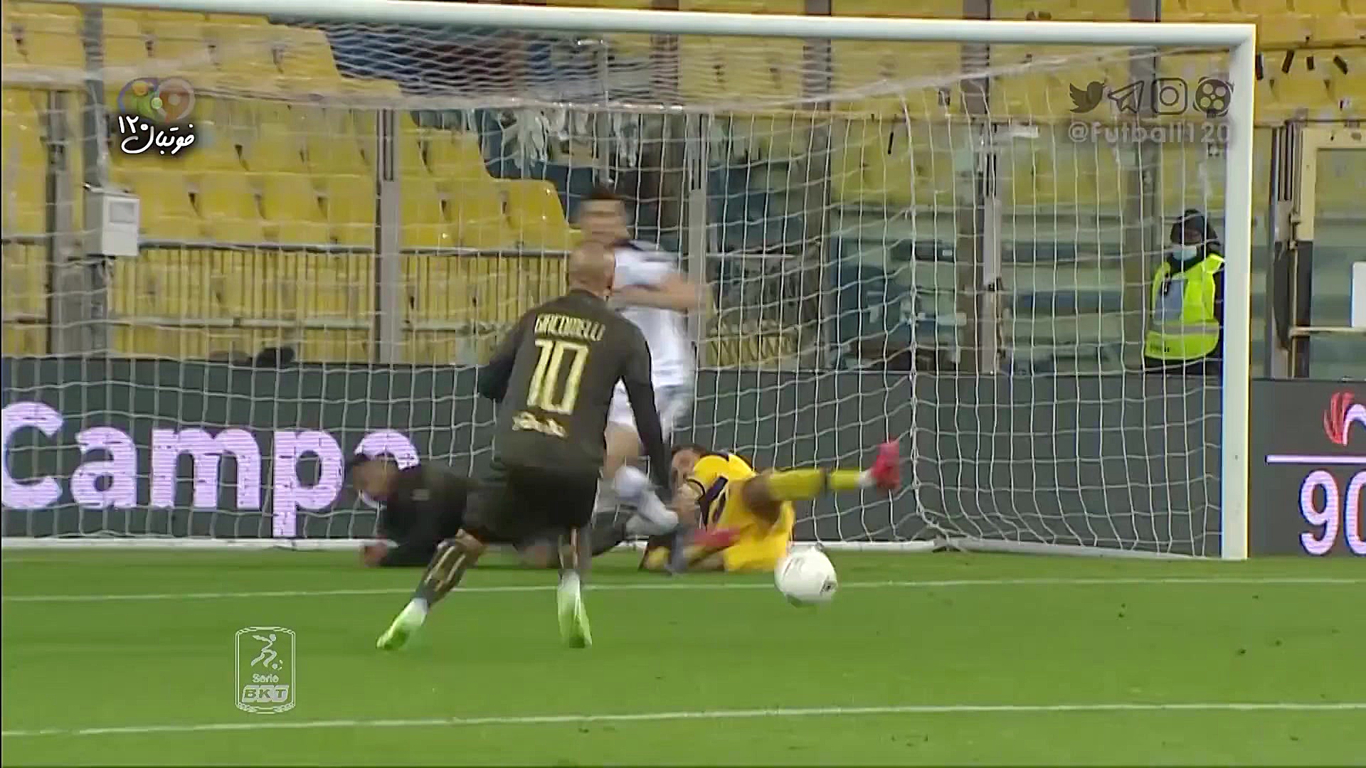 فوتبال ۱۲۰ | خارج از دید؛ تیرا...