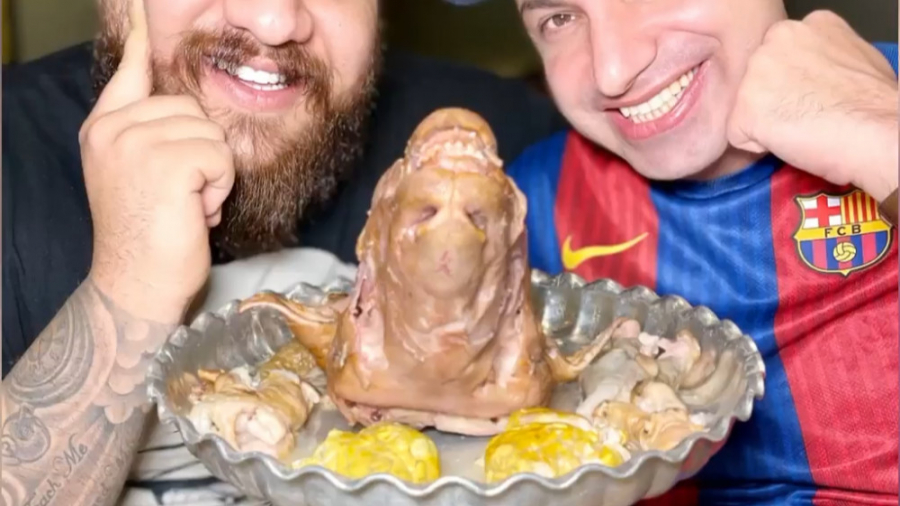 اولین طباخی سلف سرویس