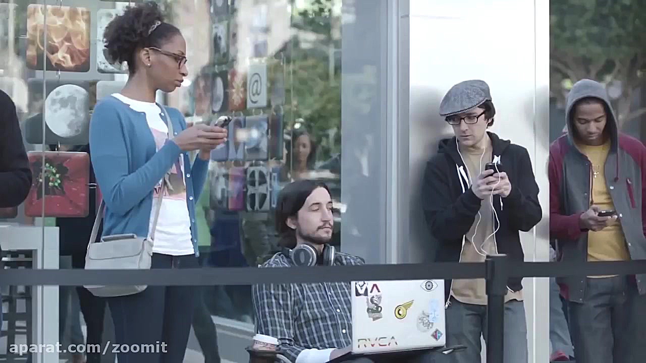 حمله تبلیغاتی سامسونگ به اپل