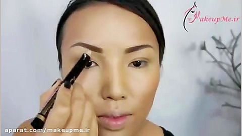 به سبک ریحانا آرایش کنید