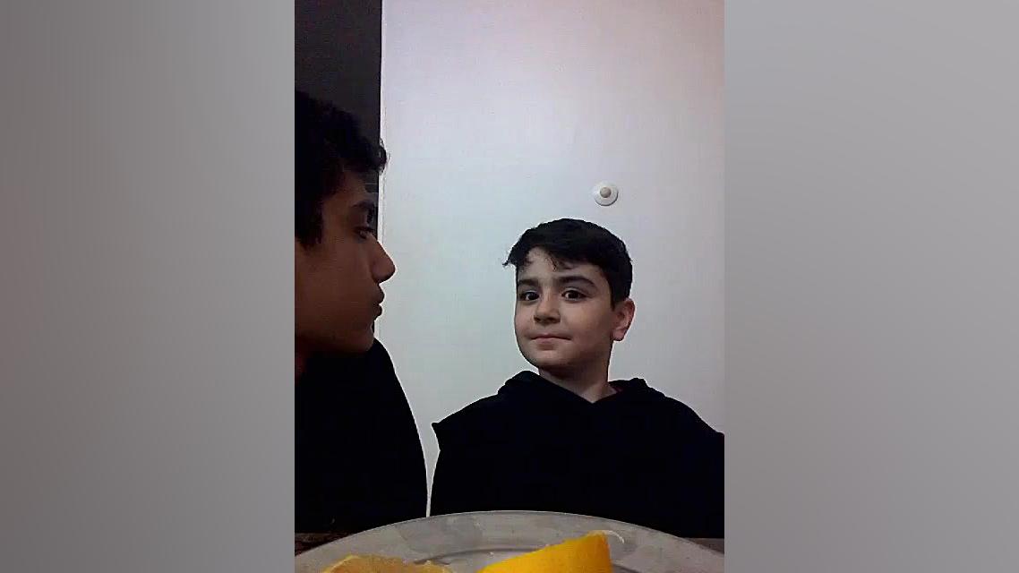 چالش سعی کن نخندی