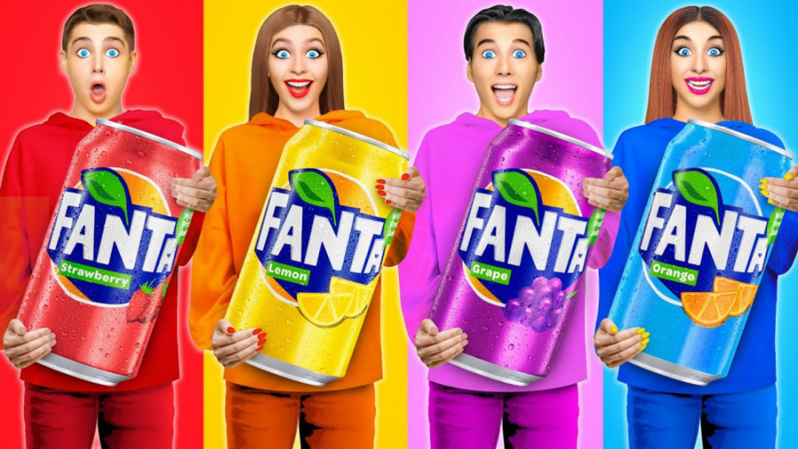 چالش خوردن غذاهای یک رنگ | تفر...