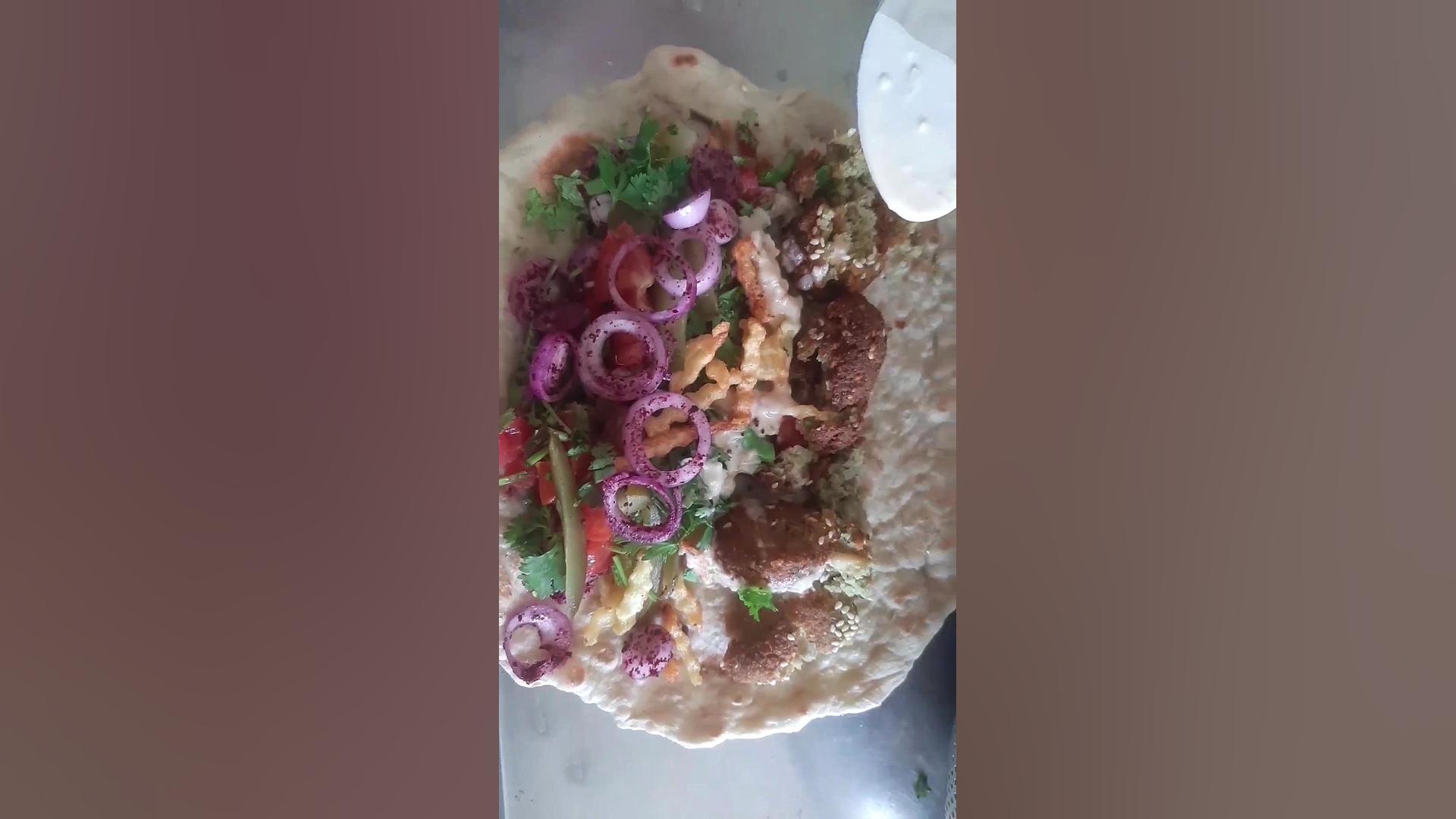 سندويش فلافل خانگى