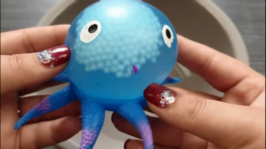 چالش فیجت  پاره کردن توپ های ض...