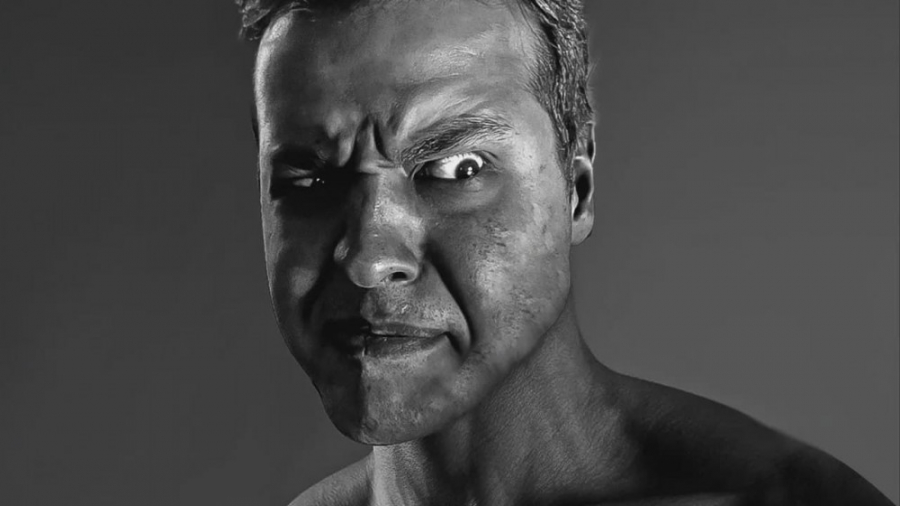 این آقاهه ایرانیه؟ | آریا کئوک...