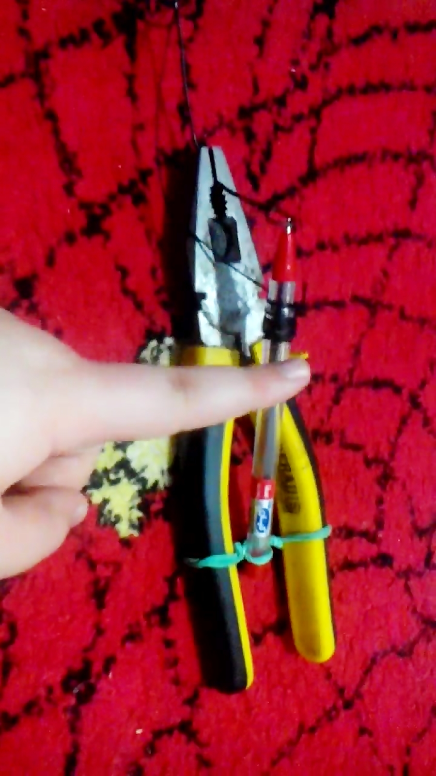 ساخت تله پرنده با انبردست