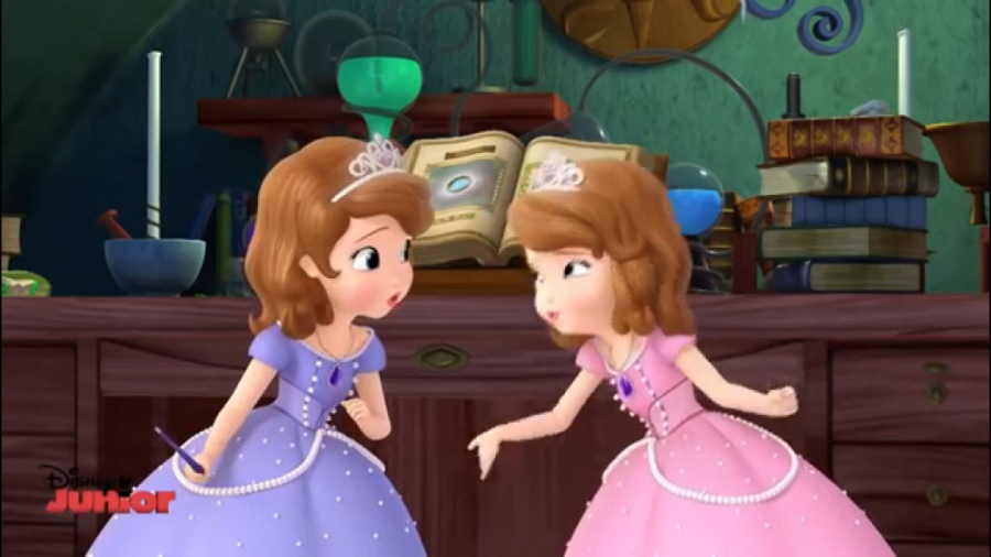 سوفیا و سارا  نجات پری دریایی