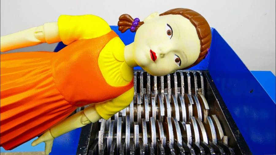 چالش خرد کردن عروسک بازی مرکب...