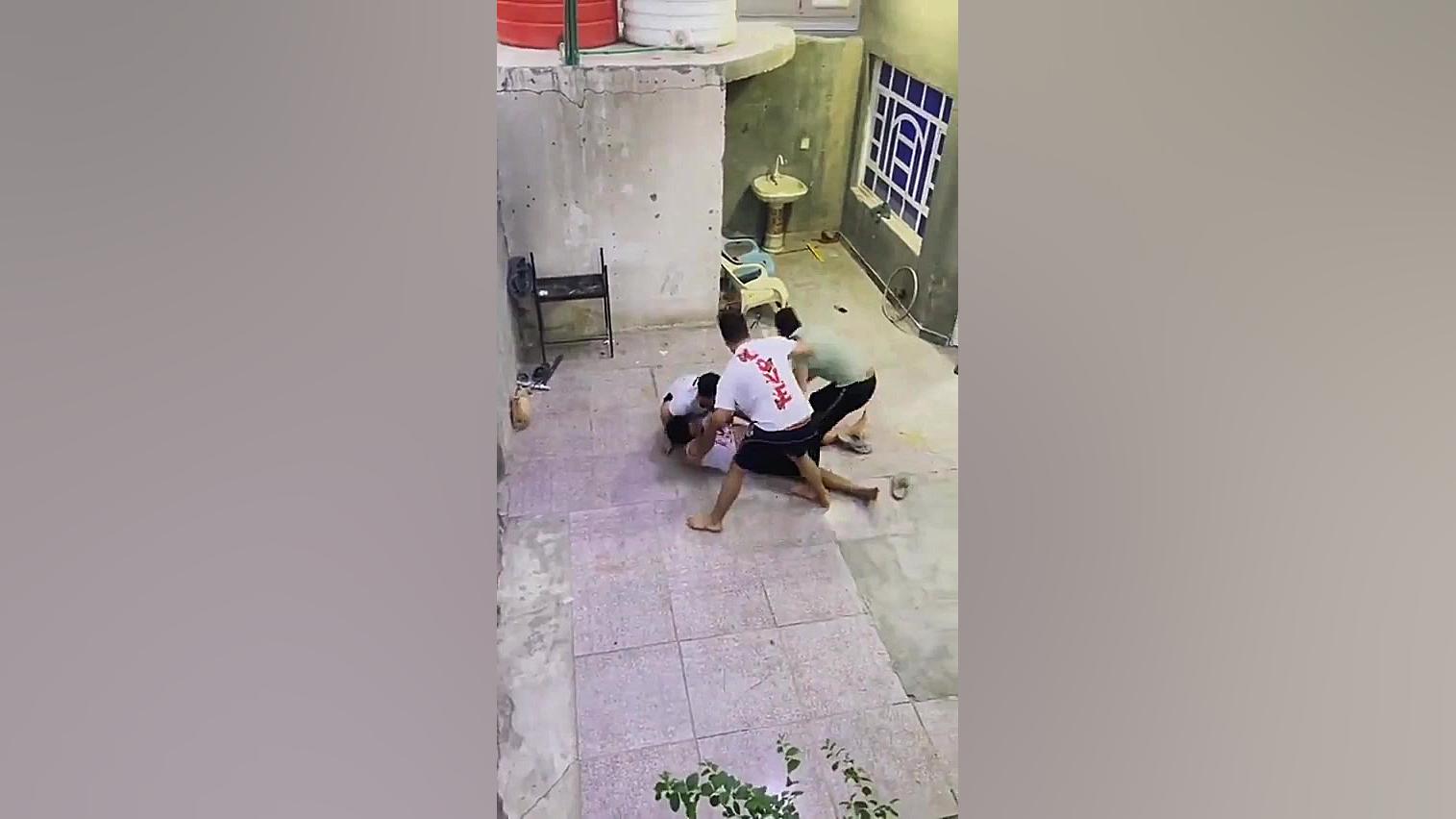 یکی دیگر از شوخی های پسرونه (ن...