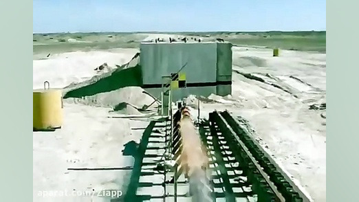 چگونگی نفوذ بمب نفوذ کننده BLU...