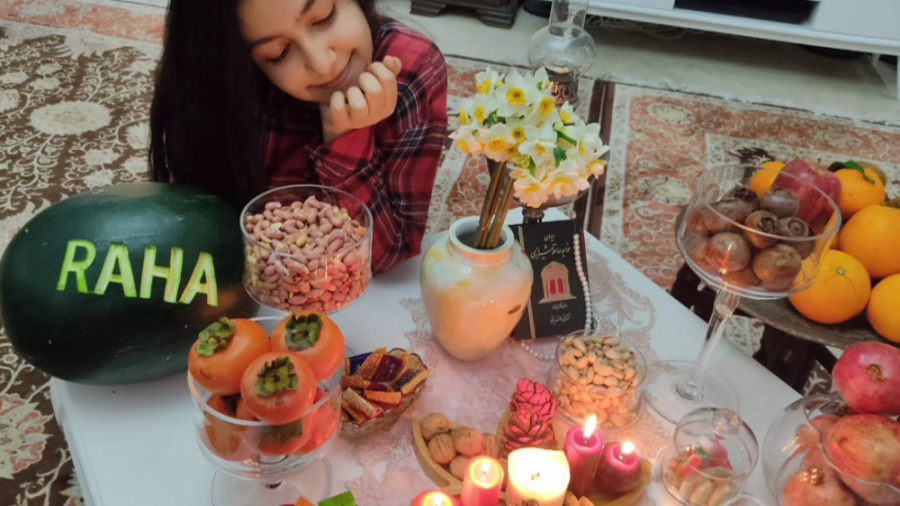 ولاگ یلدایی با رها ( چیدن سفره...