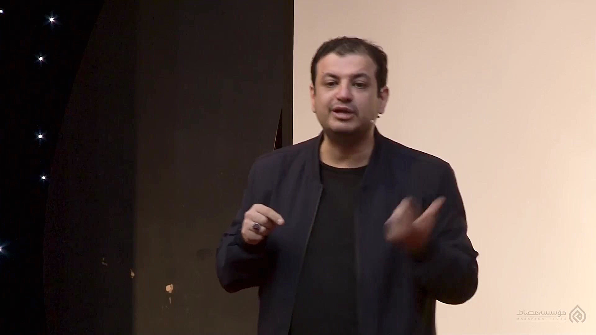 سخنرانی متفاوت استاد رائفی پور...